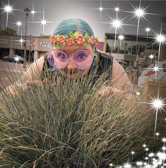 Meet your Posher, Keely - Picture 1 of 1